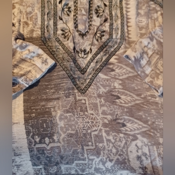 MAX JEANS, LONG SLEEVE SHIRT, SIZE LARGE. - Picture 2 of 7